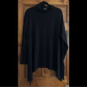 TERRA & SKY • 3XL Solid Black Turtleneck Tunic